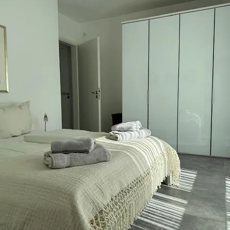 Strand-zeit Apartament *